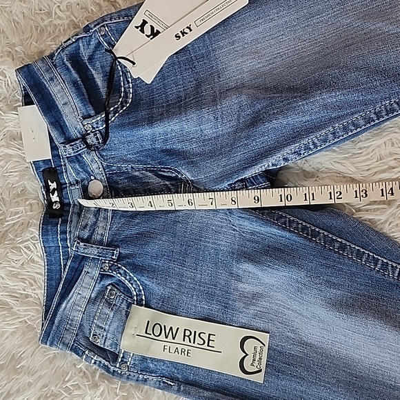 Sky Women's Blue Embroidered Jeans Brand New Low Rise Flare - Picture 4 of 14